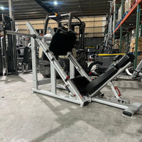 Nautilus / Star Trac Plate Loaded Leg Press
